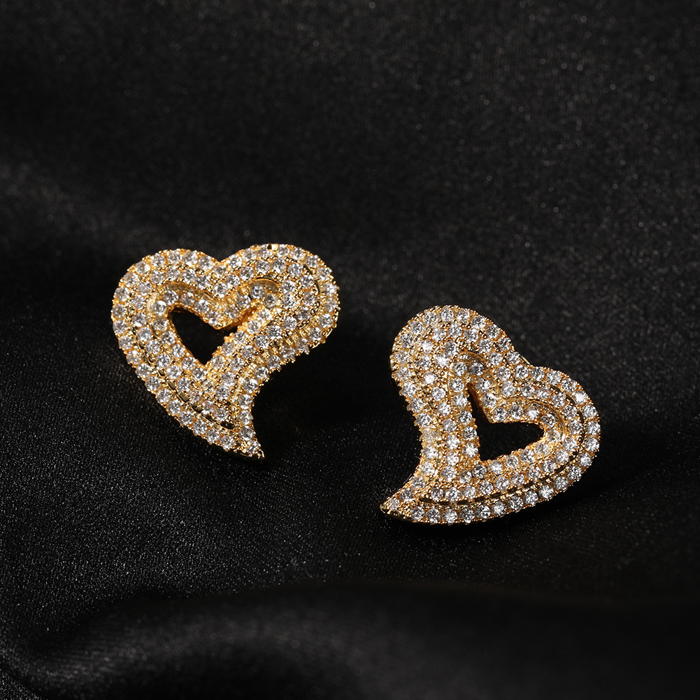 Vein Dynasty® Hollow Out Love Heart Stud Earring in 18K Gold-Plated Pure Copper and Cubic Zirconia