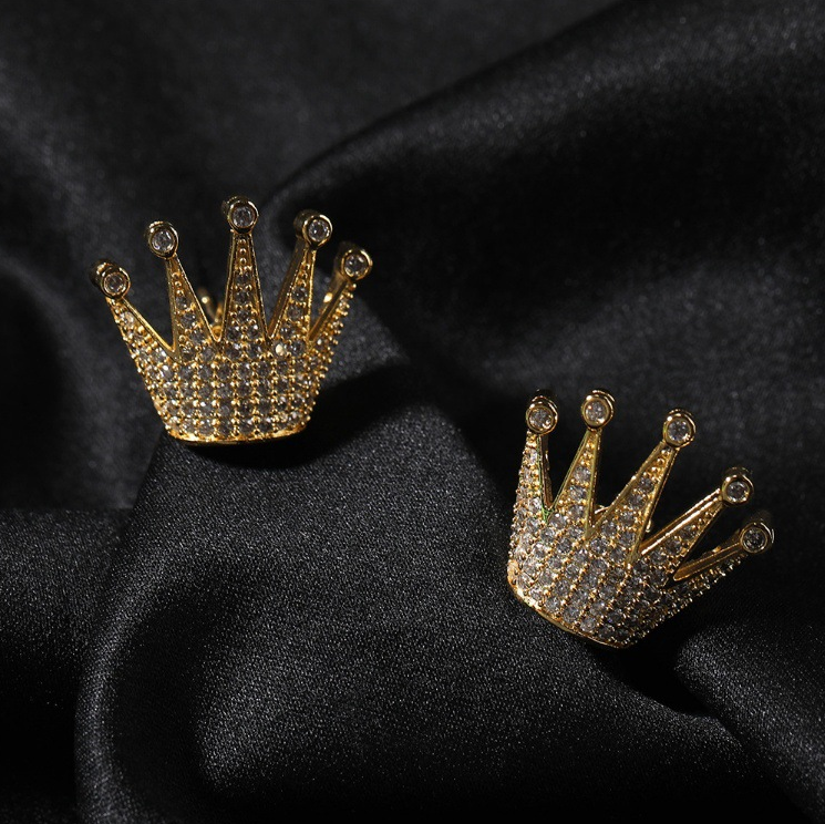 Vein Dynasty® Crown Stud Earring in 18K Gold-Plated Pure Copper and Cubic Zirconia